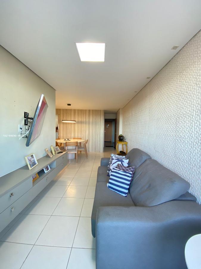 Apartamento à venda com 2 quartos, 80m² - Foto 2