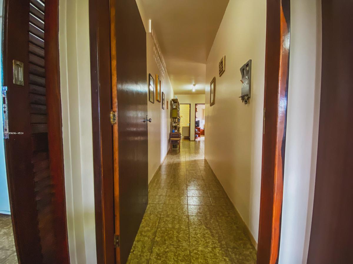 Casa à venda com 3 quartos, 450m² - Foto 12