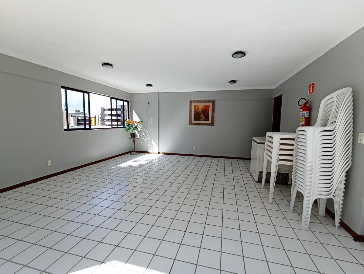 Apartamento à venda com 2 quartos, 65m² - Foto 20