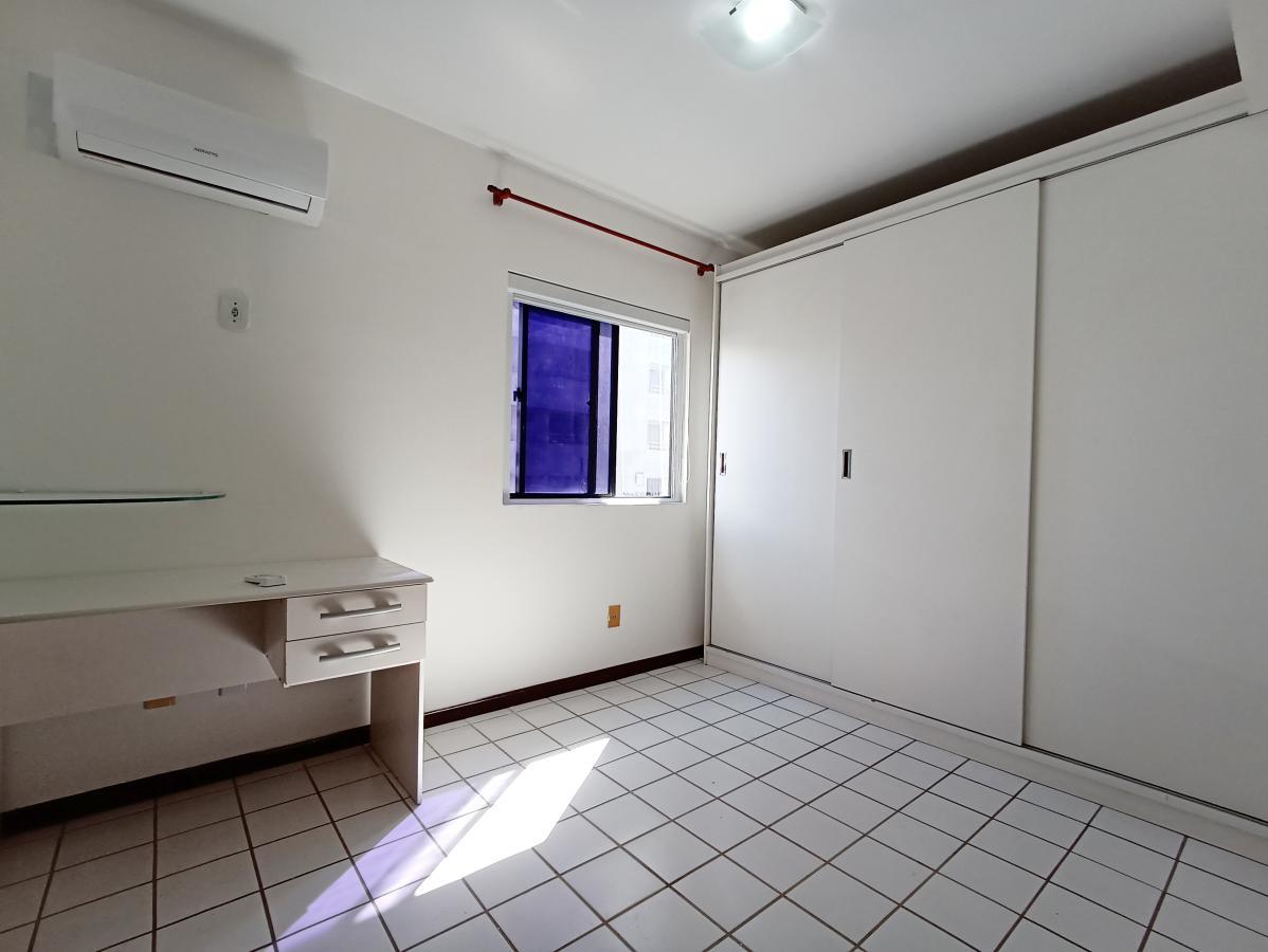 Apartamento à venda com 2 quartos, 65m² - Foto 13