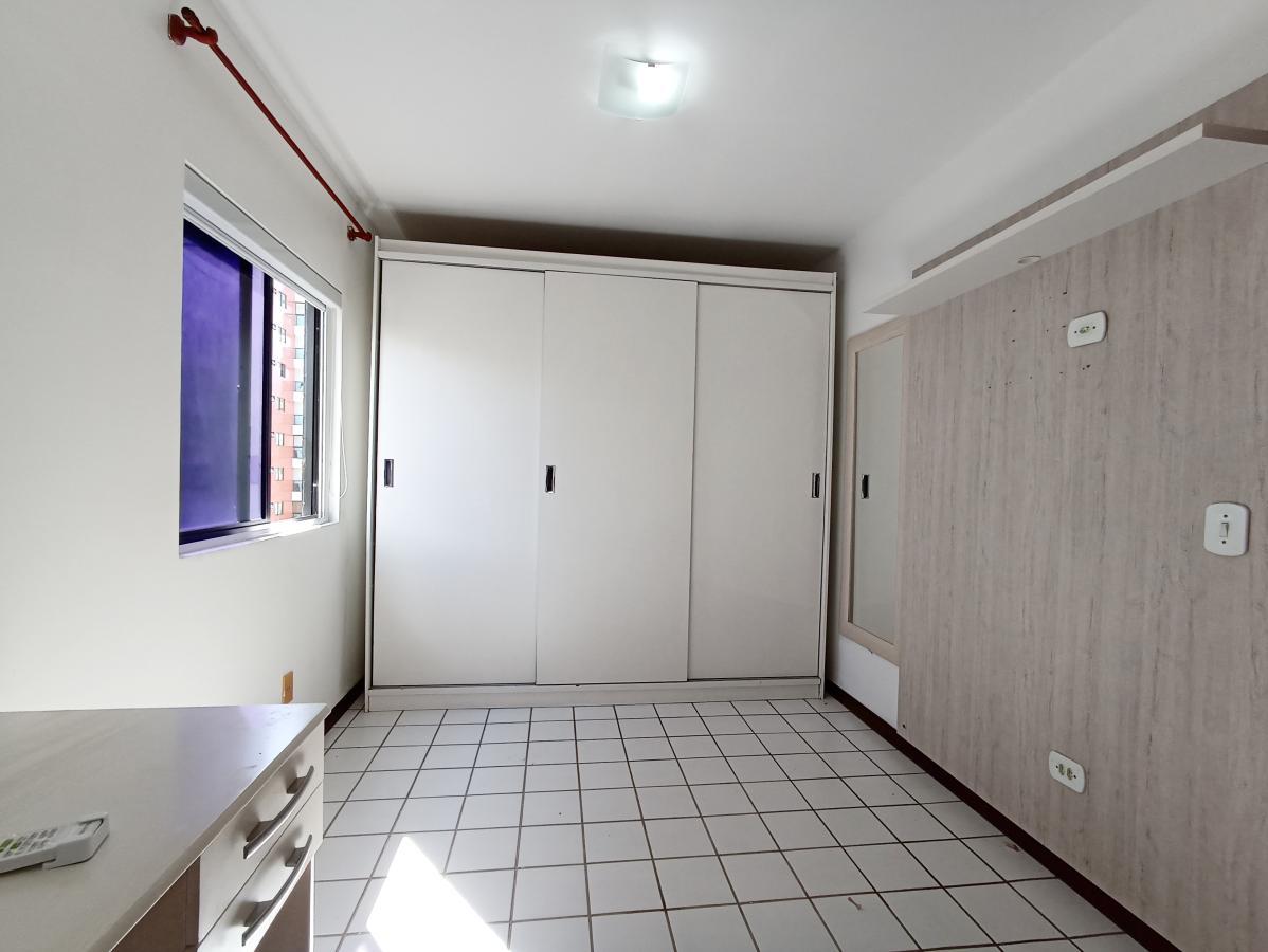 Apartamento à venda com 2 quartos, 65m² - Foto 16