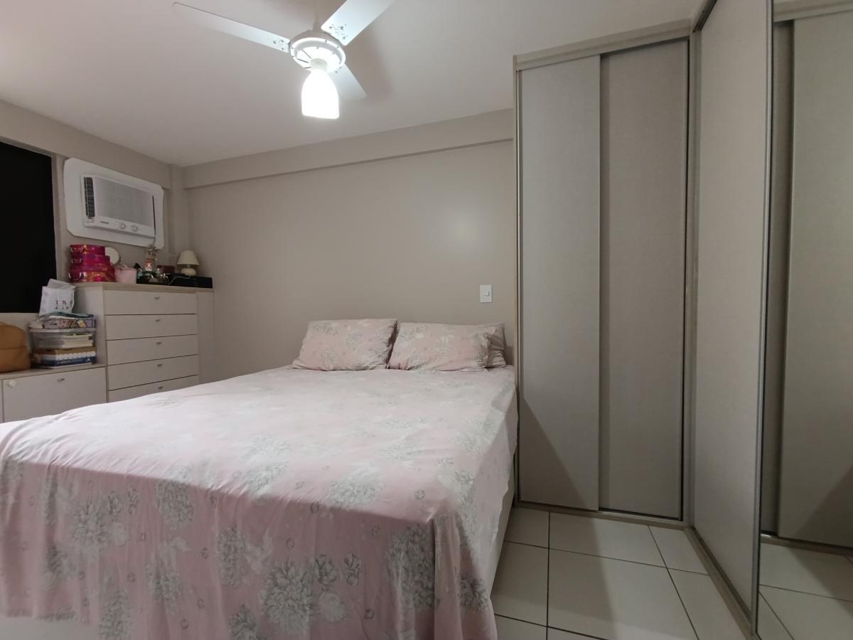 Apartamento à venda com 2 quartos, 64m² - Foto 11