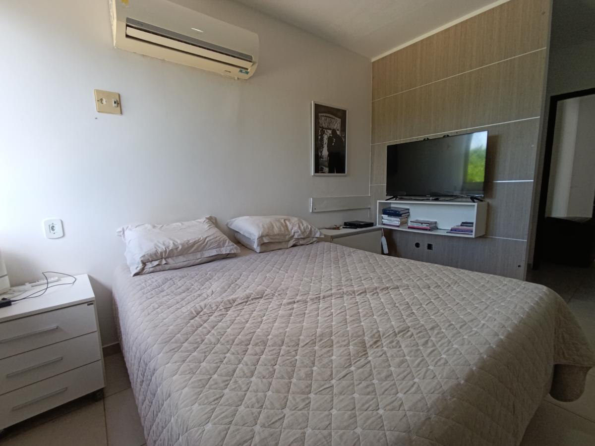 Casa de Condomínio à venda com 4 quartos, 250m² - Foto 14