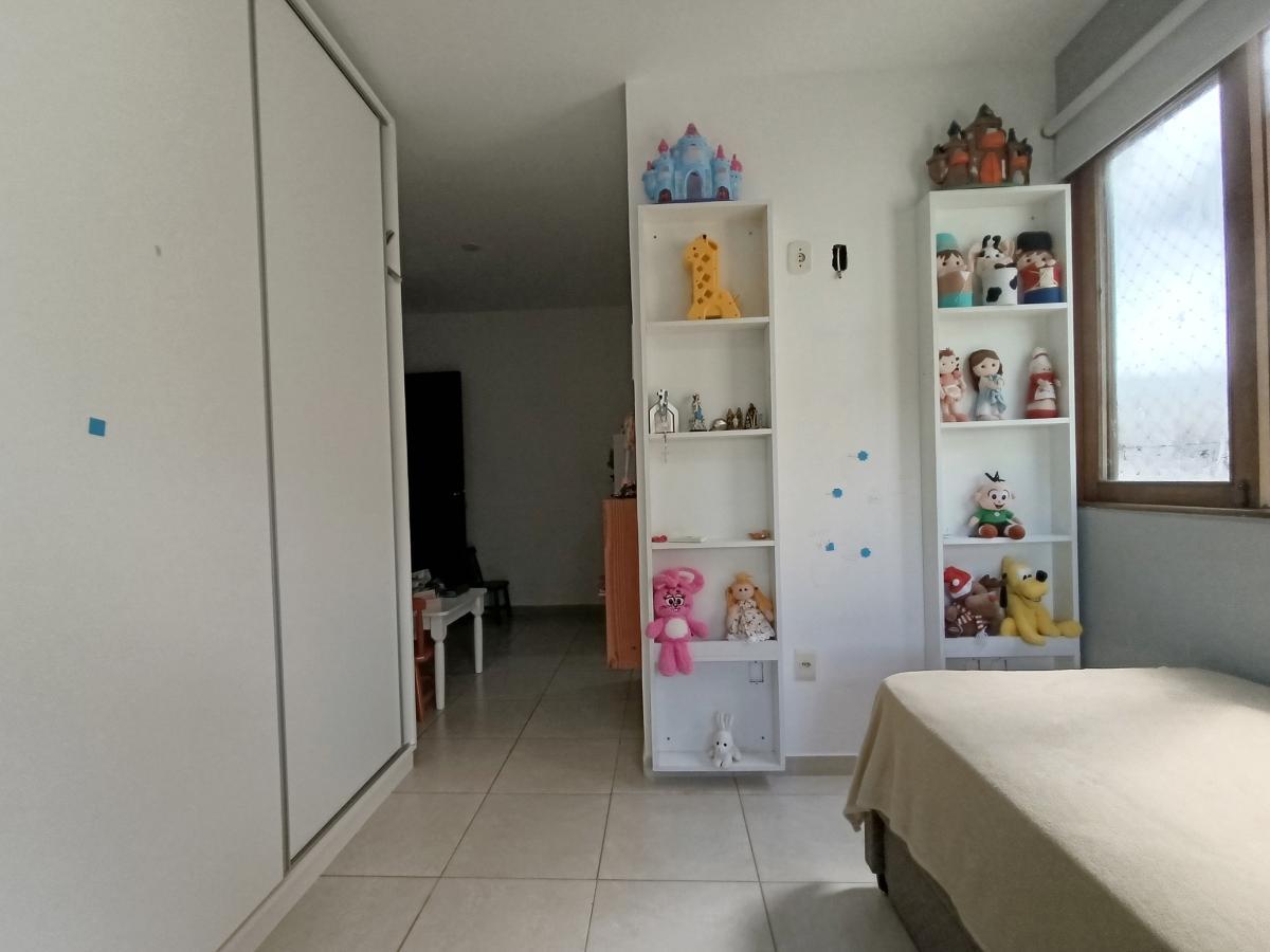 Casa de Condomínio à venda com 4 quartos, 250m² - Foto 21