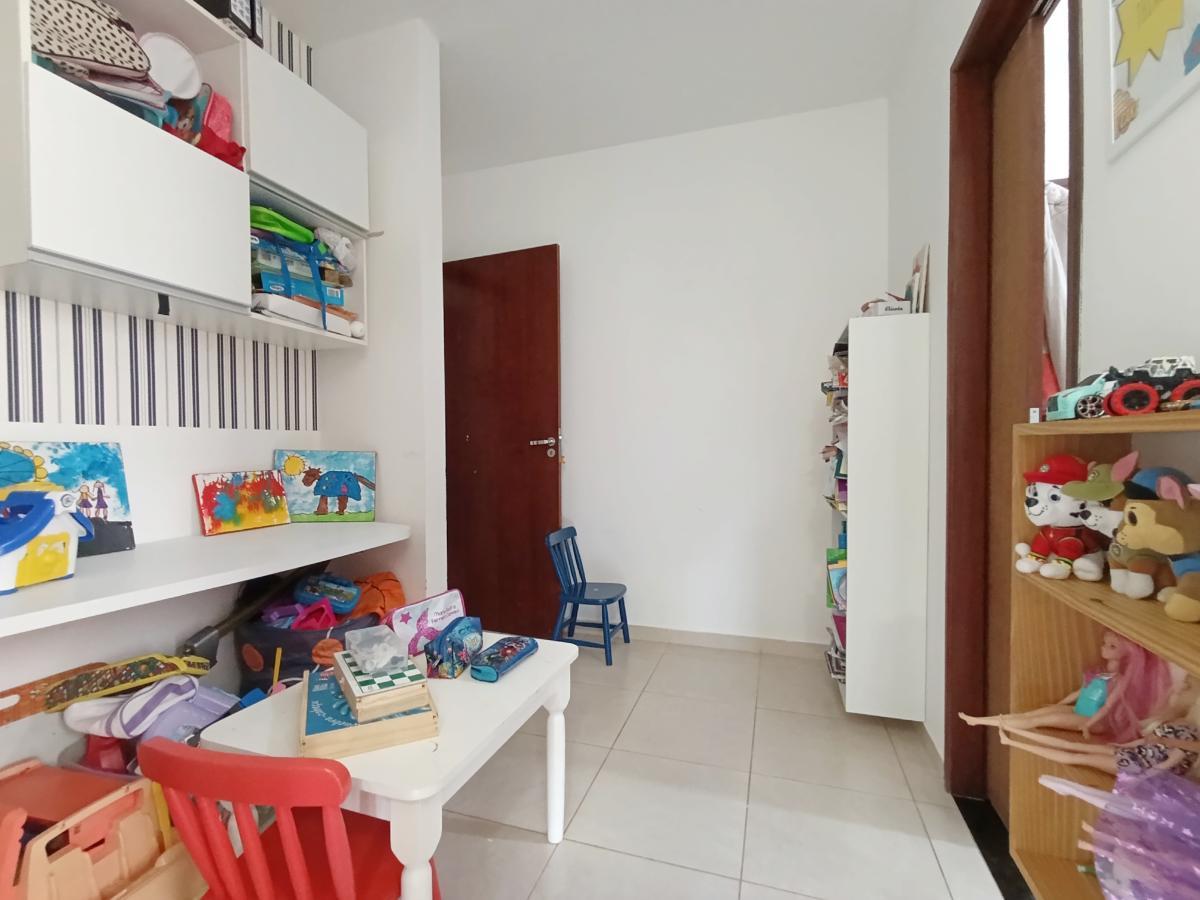 Casa de Condomínio à venda com 4 quartos, 250m² - Foto 25