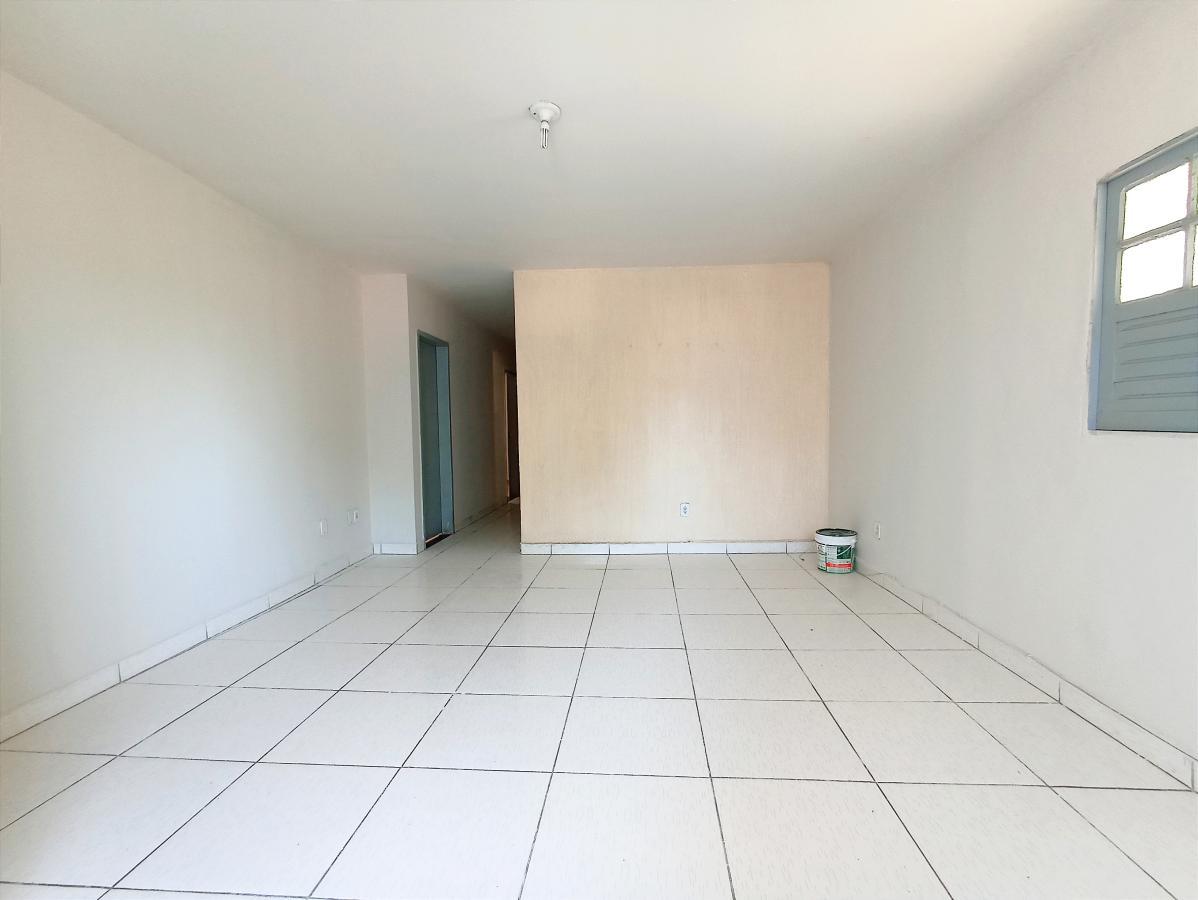 Apartamento à venda com 3 quartos, 135m² - Foto 2