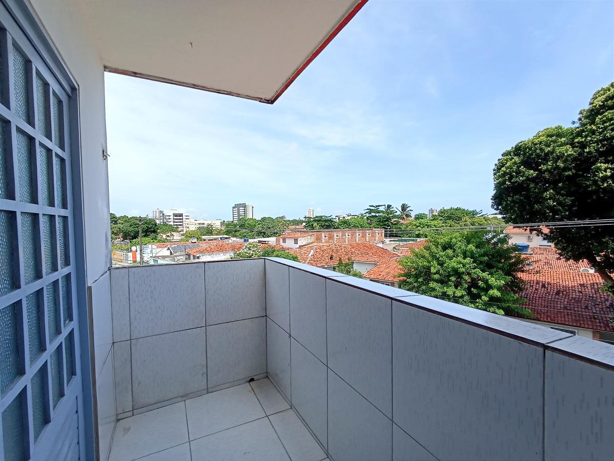 Apartamento à venda com 3 quartos, 135m² - Foto 4