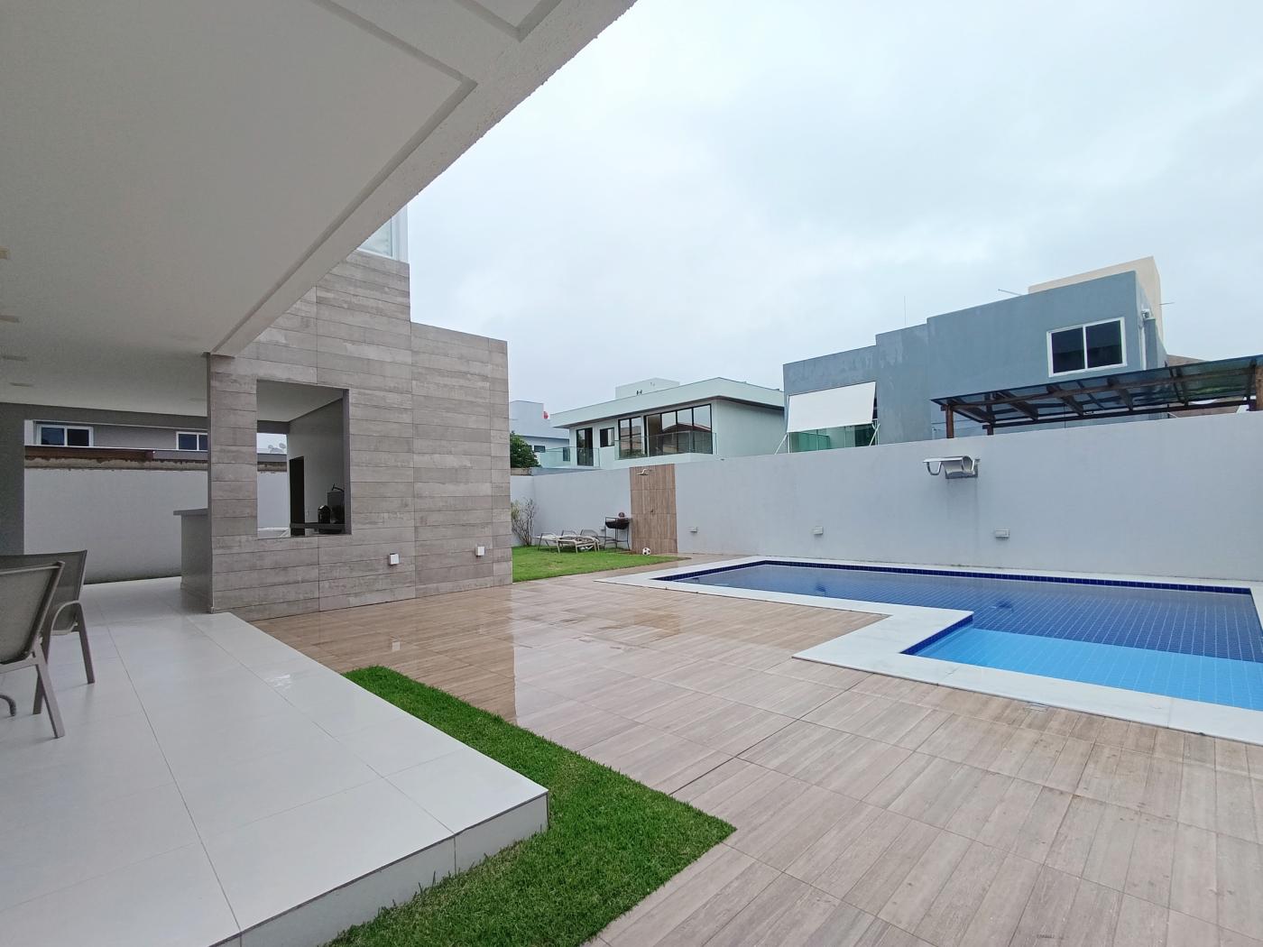 Casa de Condomínio para alugar com 4 quartos, 420m² - Foto 20