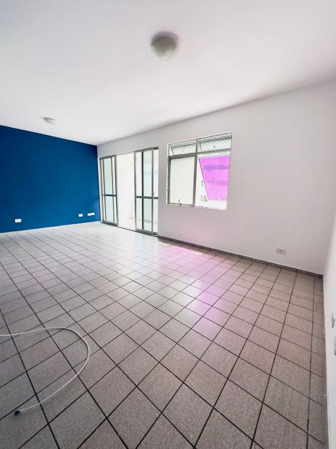 Apartamento à venda com 3 quartos, 83m² - Foto 2